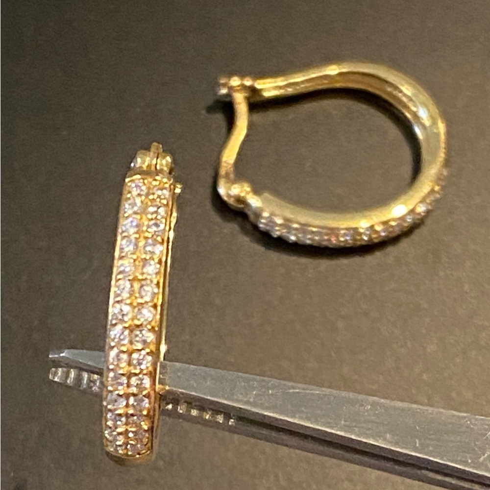 Elegant Giani Bernini Gold over 925 Sterling Hoop Earrings with Crystals